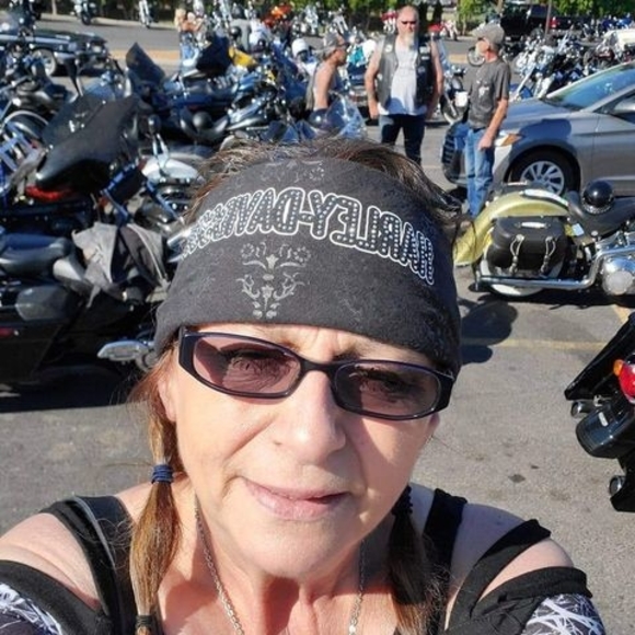 Meet your Posher, Shelly - Picture 1 of 1